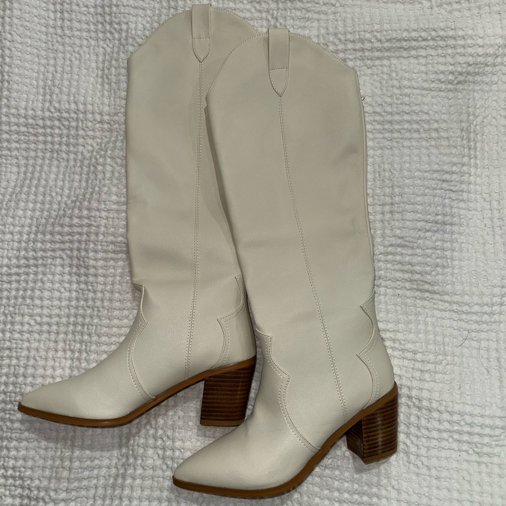 White Knee-High Womens Cowgirl Boots - Picture 2 of 2